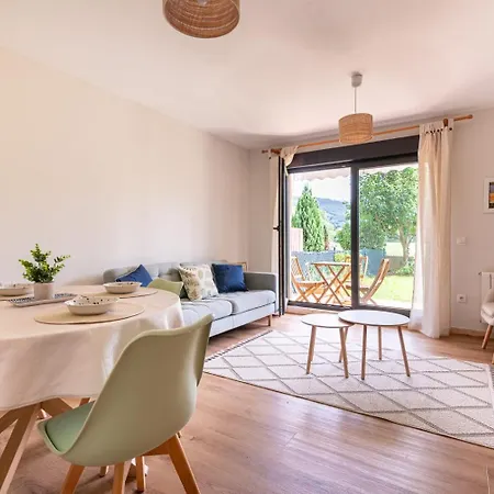 Duplex Con Jardin * Pomaluengo